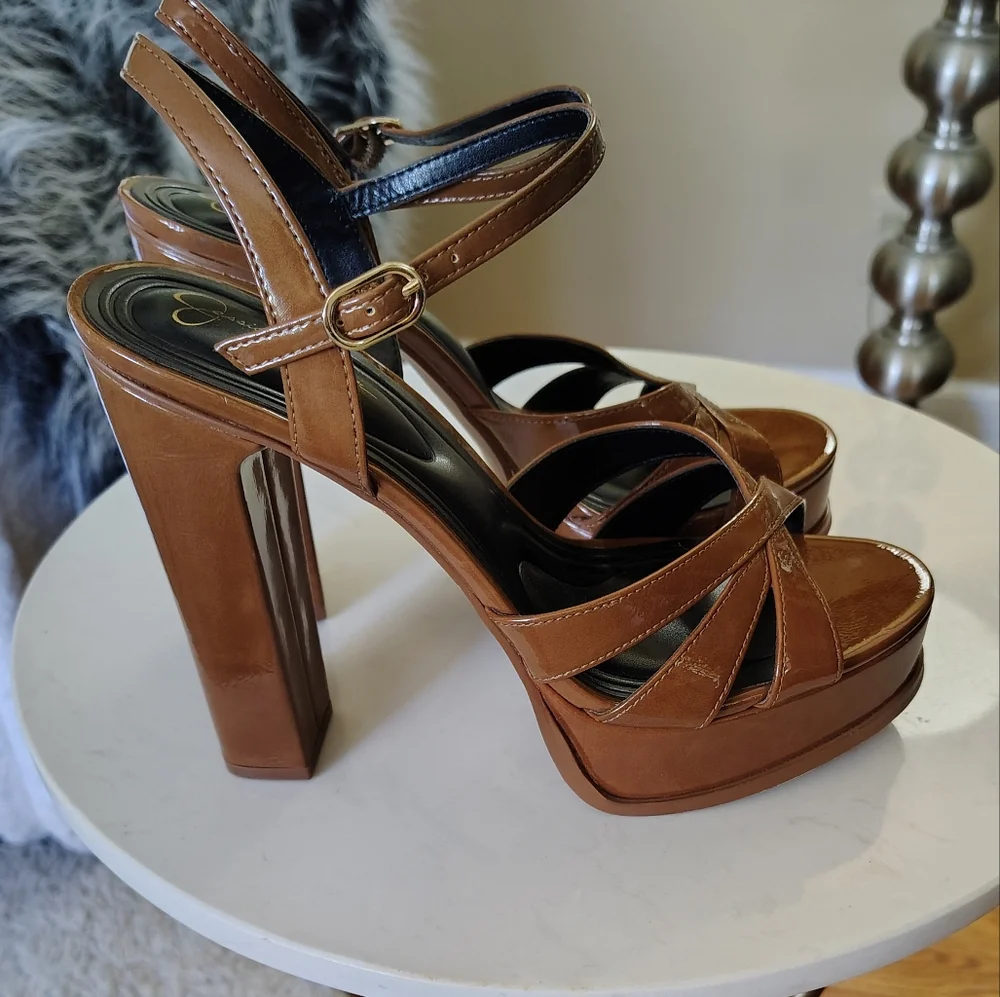 🆕⭐ Jessica Simpson Caramel Brown Platform Sandals